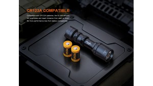 Fenix GL30R - Lanternă Tactică pentru Vânătoare - 800 Lumeni - 630 Metri