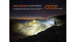 Fenix LR36R - Laser LEP și Lumină albă - Lanternă profesională - 10000 Lumeni - 1260 Metri