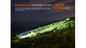 Fenix LR36R - Laser LEP și Lumină albă - Lanternă profesională - 10000 Lumeni - 1260 Metri